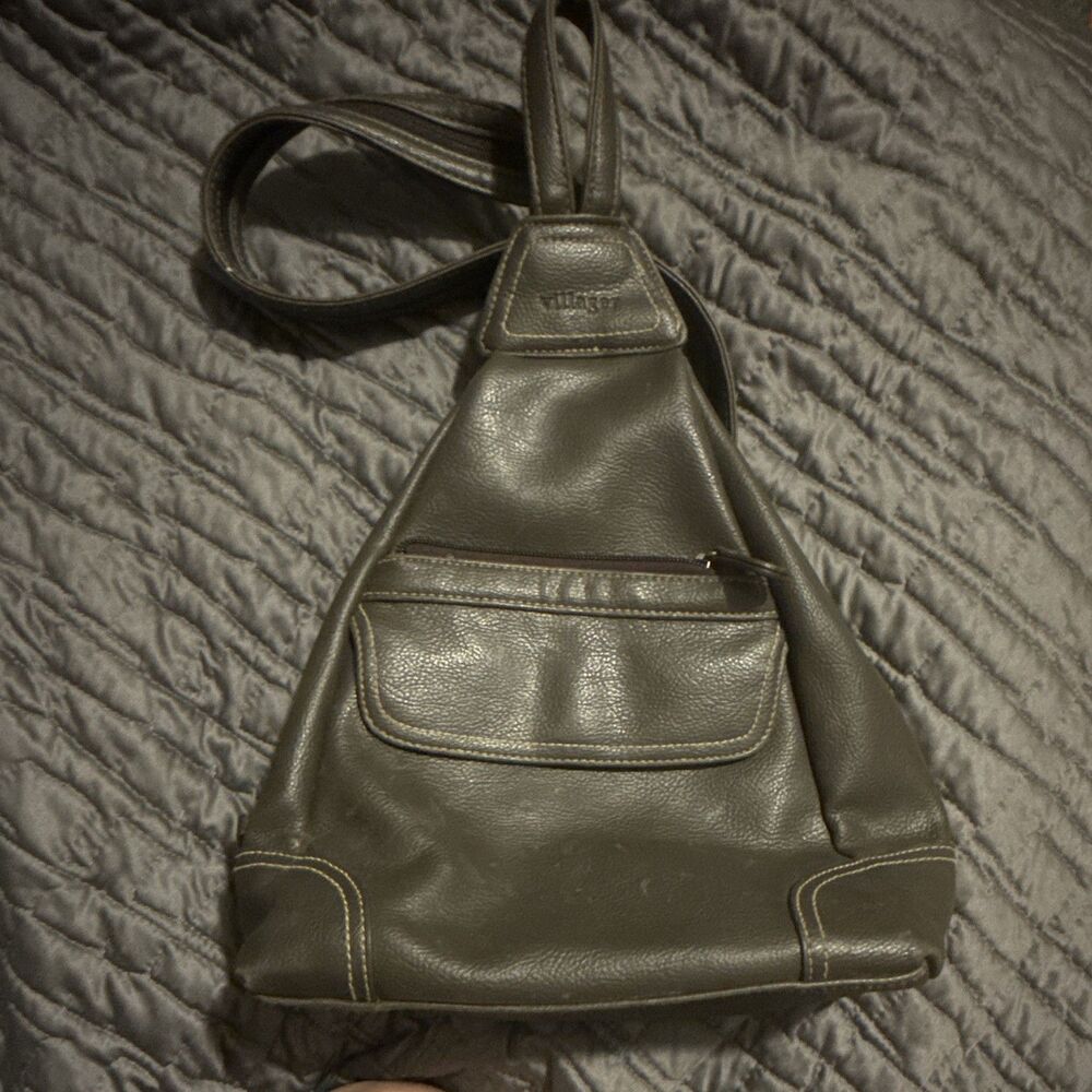 Y2K-Villager BROWN Pebbled sling Backpack with built in wallet-by Liz Claiborne